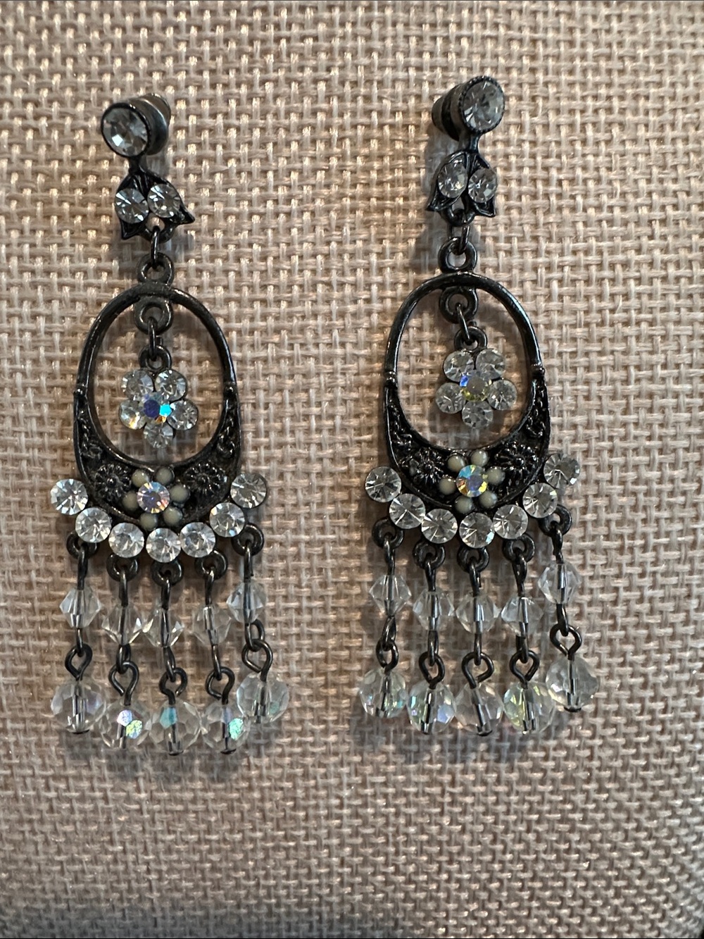 Crystal Chandelier Drop Earrings Black Metal euc weddings formal events
